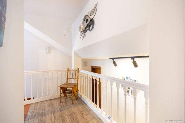 Einheit im Obergeschoss: gemütliche Galerie