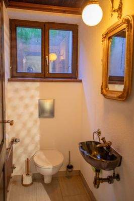 Toilette Wellnessbereich Keller