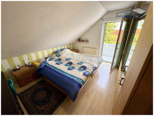 Großes Schlafzimmer