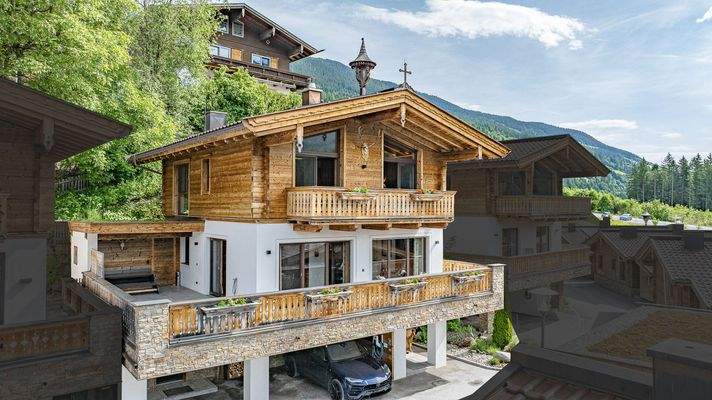 KITZIMMO-Exklusives Nationalpark Chalet in sonniger Ruhelage - Immobilien Neukirchen.