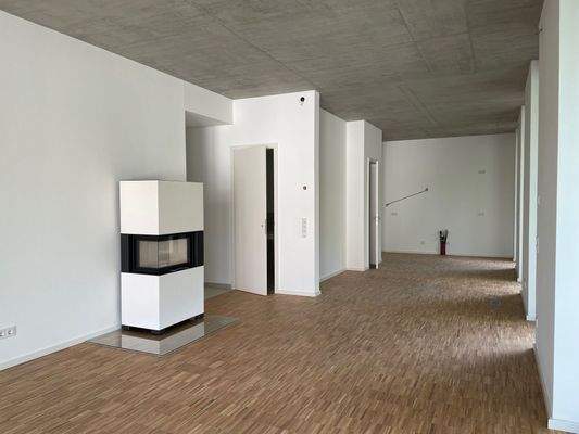 Wohnzimmer mit Kamin