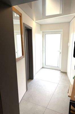 UG, Blick z. Eingangstür