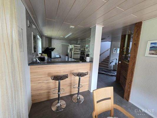 Blick Esszimmer zur Küche