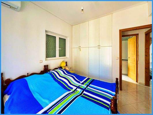 6cfa9726ac3f4e10b81041d76d1484e8-original