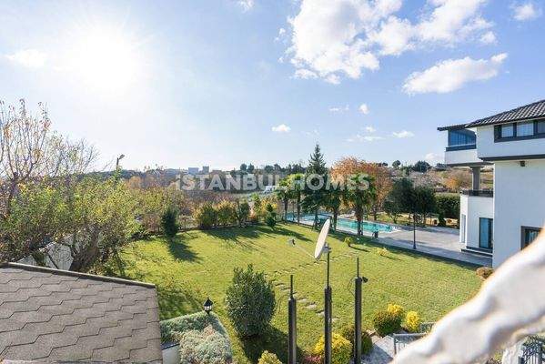 Stunning Homes in İstanbul with Private Pool and Garden