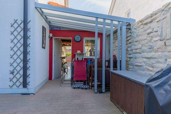 Schöne Aufteilung, Top-Ausstattung inkl. PV-Anlage