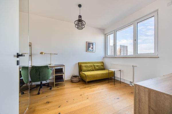 Kinder-(Arbeitszimmer)