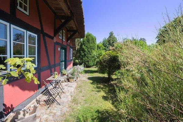 07 - Wohnhaus aussen 7.jpg