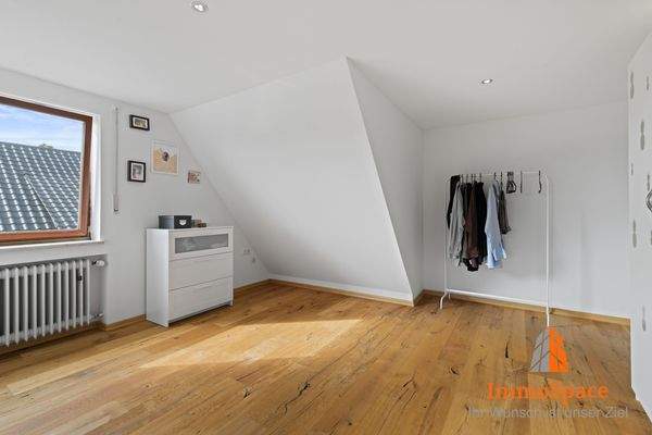 Blick ins Ankleidezimmer 