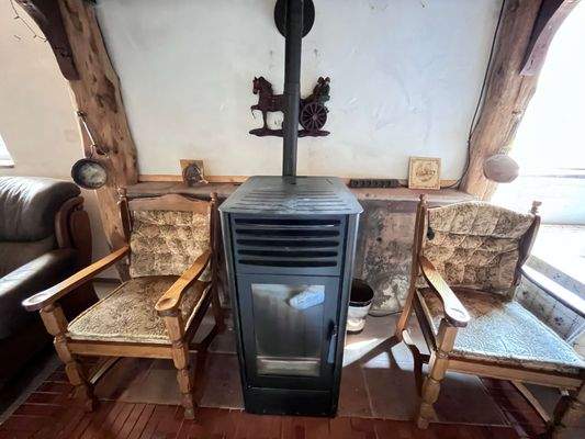 Pelletofen im Reiterstübchen