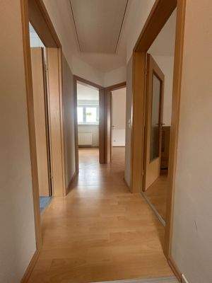 Flur 1. OG