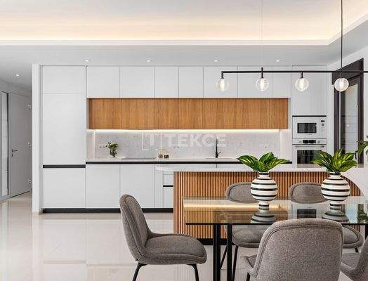 Elegant 3 Bedroom House with Pool and Solarium in Ciudad Quesada