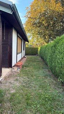 Gartenstreifen zum Nachbarn