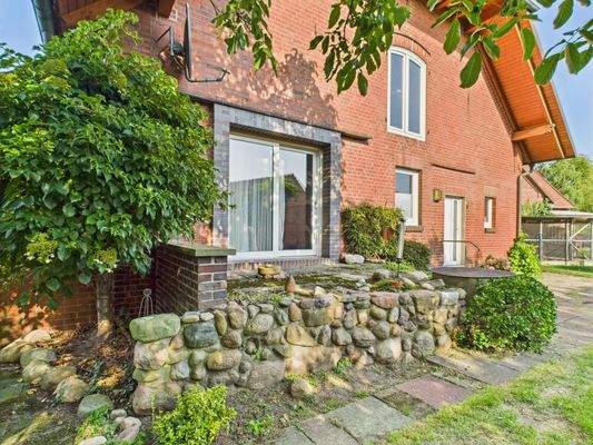 Terrasse hinter dem Haus