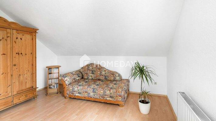 1. OG Schlafzimmer 1 2