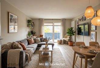 KI-bearbeitet, Wohnzimmer mit Zugang zum Balkon