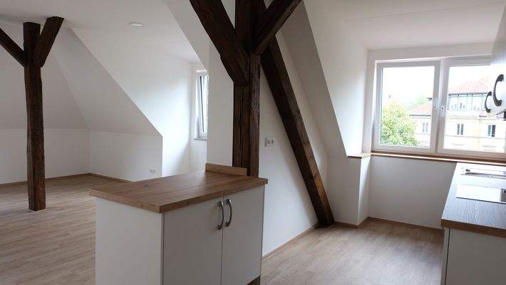 Whg 2 Küche zu Wohnen.JPG