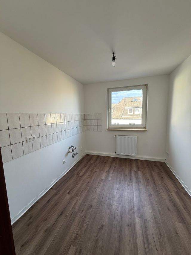 Kleine Renovierte 2Raum Dachgeschosswohnung in Hartenstein ab sofort zu vermieten - Photo 4