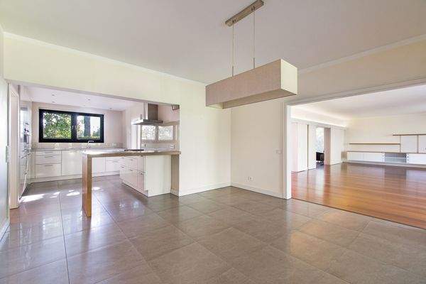 Hochwertige Einbauküche mit Miele Geräten