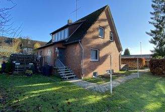 Rückansicht mit Eingangsbereich