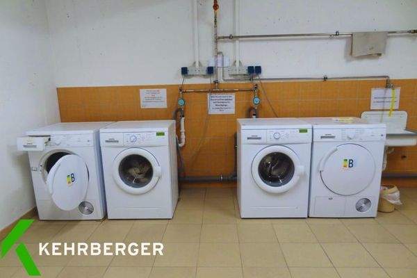 Waschmaschine und Trockner (Münzgeräte)