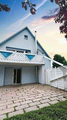 Terrasse im EG &amp; Balkon im OG