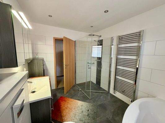 Bad bodengleiche Dusche