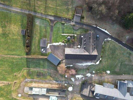 Ansicht vom gesamten Grundstück.JPG