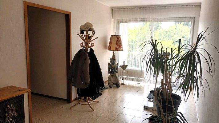 03 EG Flur, Bild 2.JPG