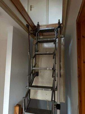 Einschubtreppe zum Dachboden
