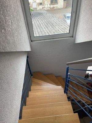 Treppe zur Einliegerwohnung.jpg