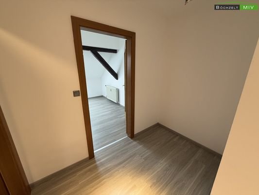 Diele vor Schlafzimmer, Bad und WC