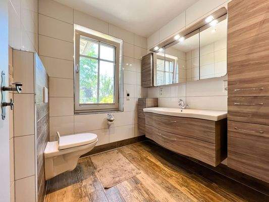 Tageslichtbad Erdgeschoss