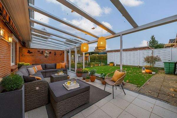 200-8703_Terrasse-3_gestaged