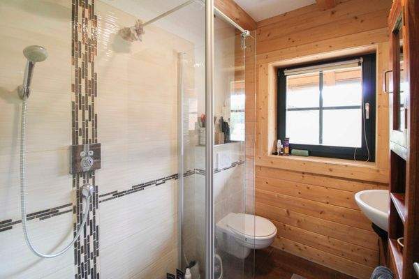 Tageslichtbadezimmer 01 EG