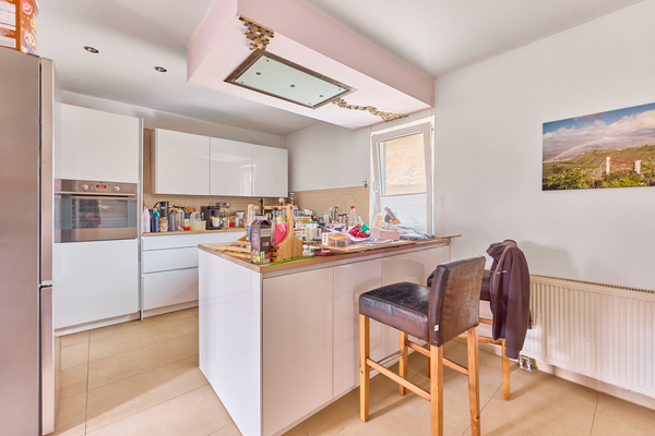 15 Küche Mietwohnung.png