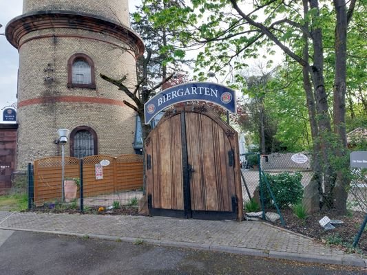 Eingang Biergarten
