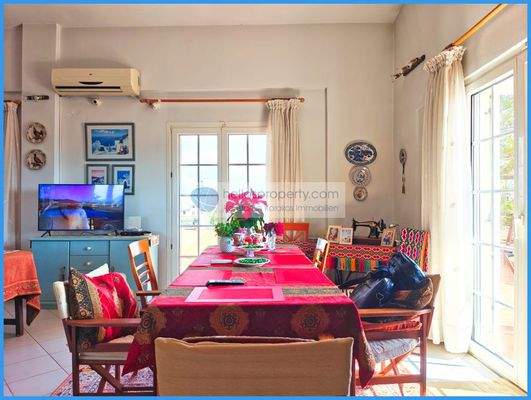 9663eba1ec5f4e6982d539c5b77deae3-original