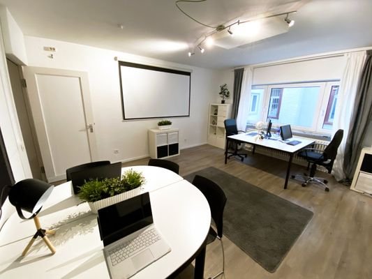 Geräumiges Privates Büro (full serviced)