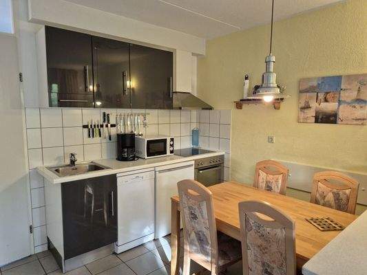 Essbereich mit Küchenzeile