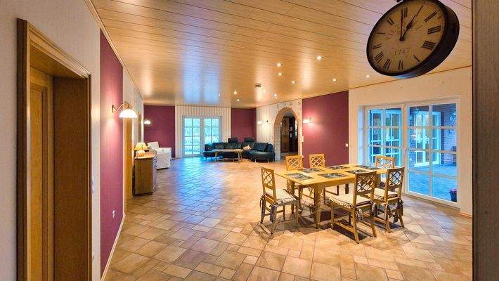 riesiges Wohn und Esszimmer