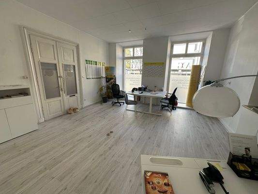 Bürofläche EG links