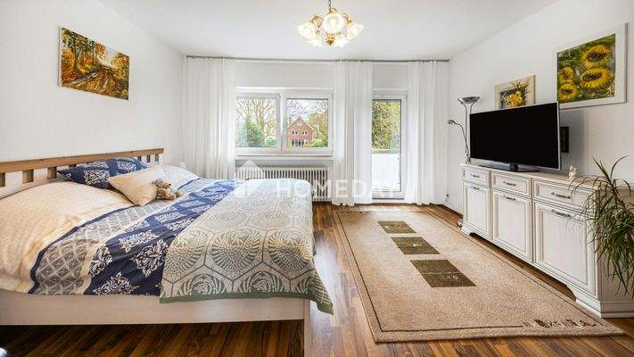 1. OG Elternschlafzimmer 1