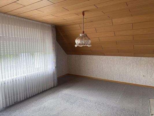 Elternschlafzimmer m. Balkon