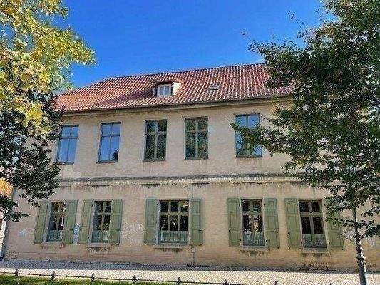 Westansicht, vom Dr.-W.-Külz-Platz