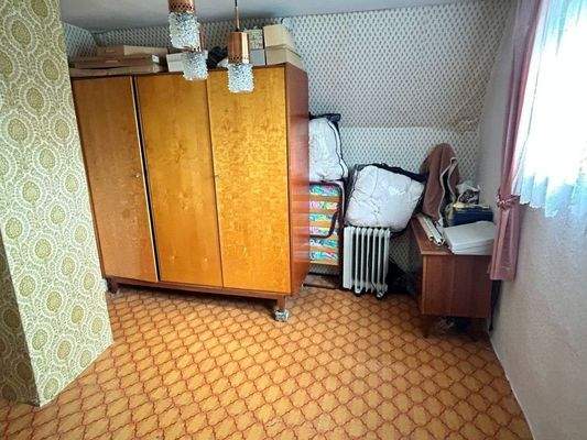 Raum 1 im DG (lt. GR)