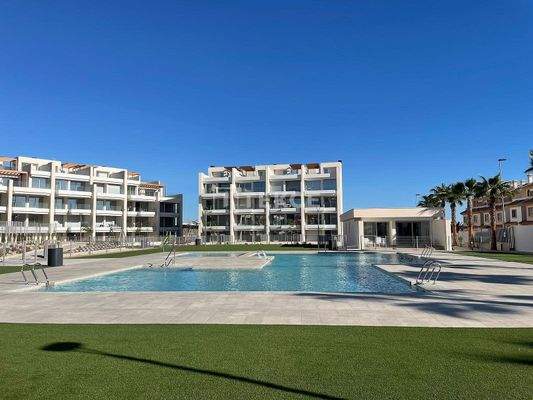 Elegant Flats Close to Amenities in Playa Flamenca Orihuela