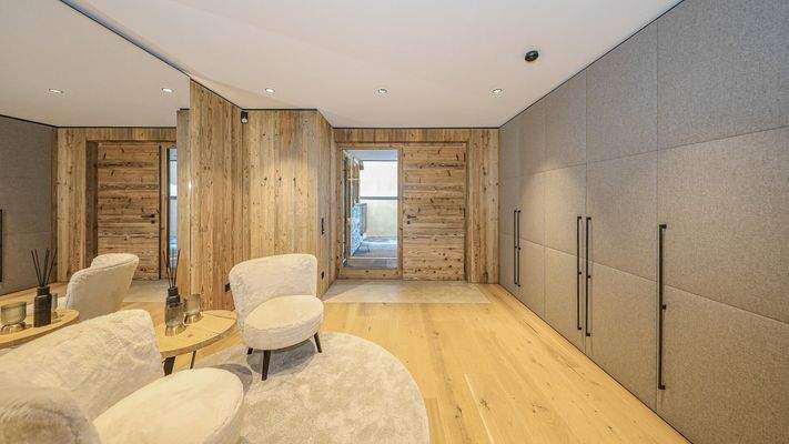 KITZIMMO-Luxus-Neubauvilla mit Pool in Toplage kaufen - Immobilien Ellmau.