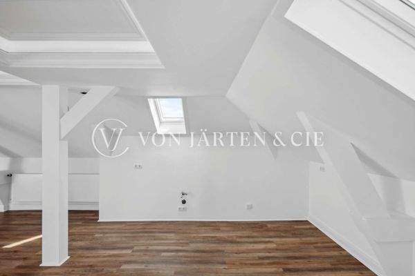 backbone_508834-A_031_HD