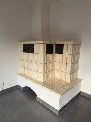 gemütlicher Kachelofen